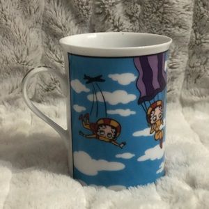 Betty Boop Sky Diving Mug